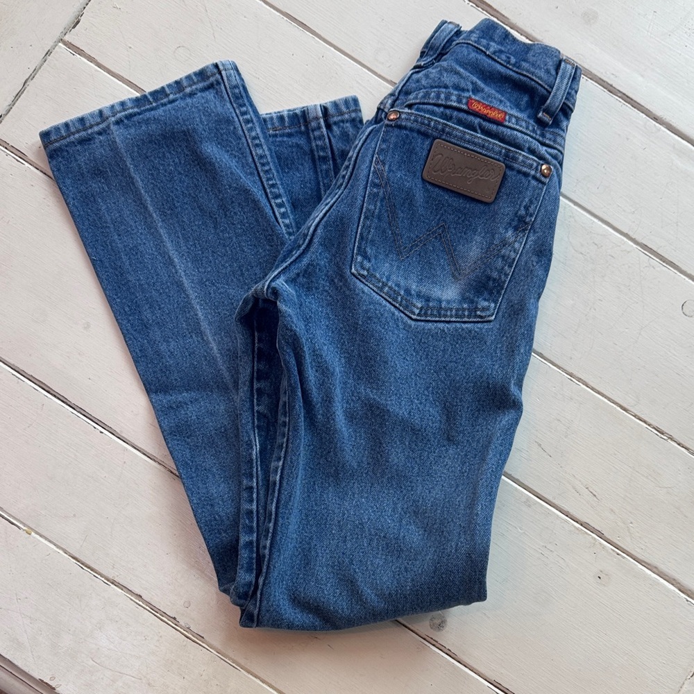Wrangler Relaxed Fit Blue Jeans